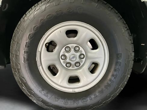 Used 2019 Nissan Frontier S RWD image 27