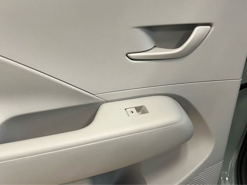 New 2026 Hyundai Kona SE image 21