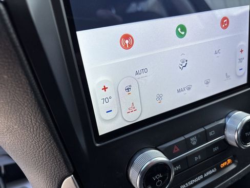 Used 2024 Ford Edge SEL w/ Convenience Package image 18