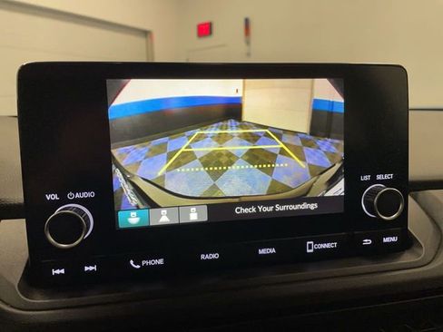 Certified 2023 Honda Accord LX image 17