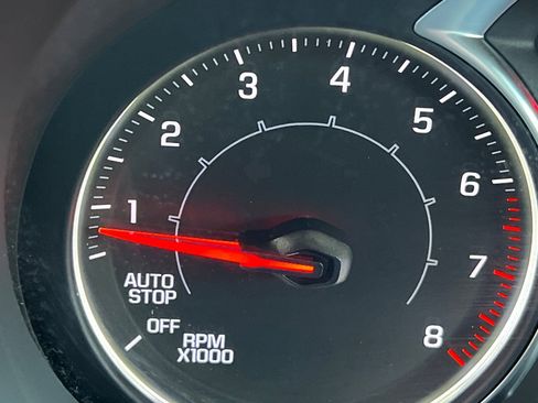 Used 2023 GMC Acadia SLT image 36