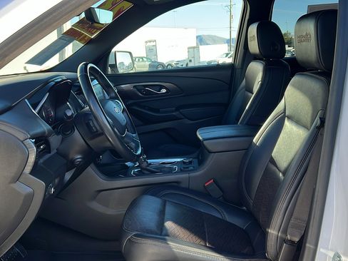 Certified 2023 Chevrolet Traverse High Country w/ LPO, Floor Liner Package image 34
