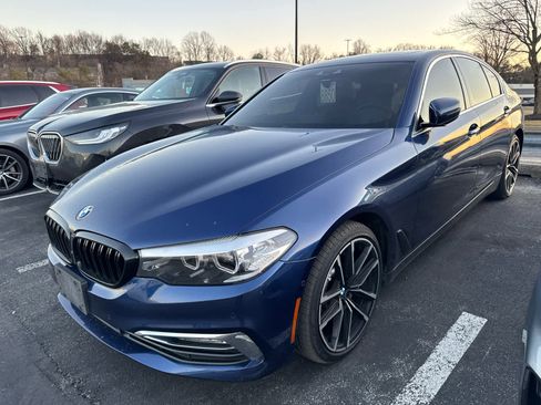 Used 2018 BMW 540i xDrive w/ M Sport Package image 3