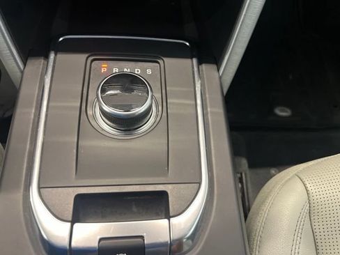 Used 2019 Land Rover Discovery Sport SE AWD/4WD image 22