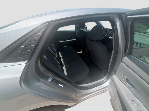 Used 2026 Hyundai Elantra SEL Sport FWD image 25