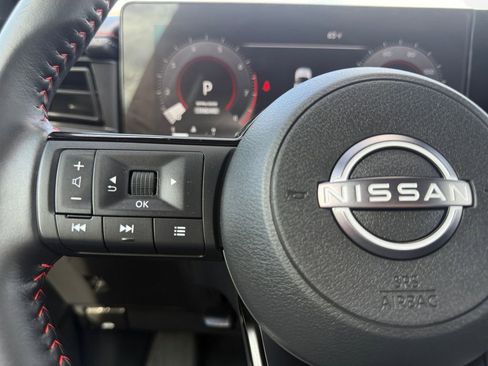 Certified 2025 Nissan Kicks SR image 25