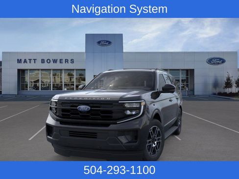 New 2025 Ford Expedition Active image 2