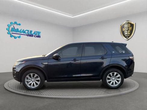 Used 2016 Land Rover Discovery Sport SE image 2
