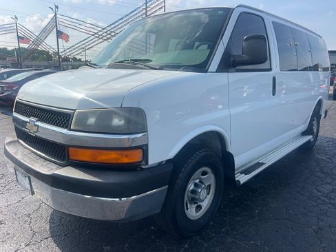 Used 2012 Chevrolet Express 3500 LT w/ LT Preferred Equipment Group RWD image 3