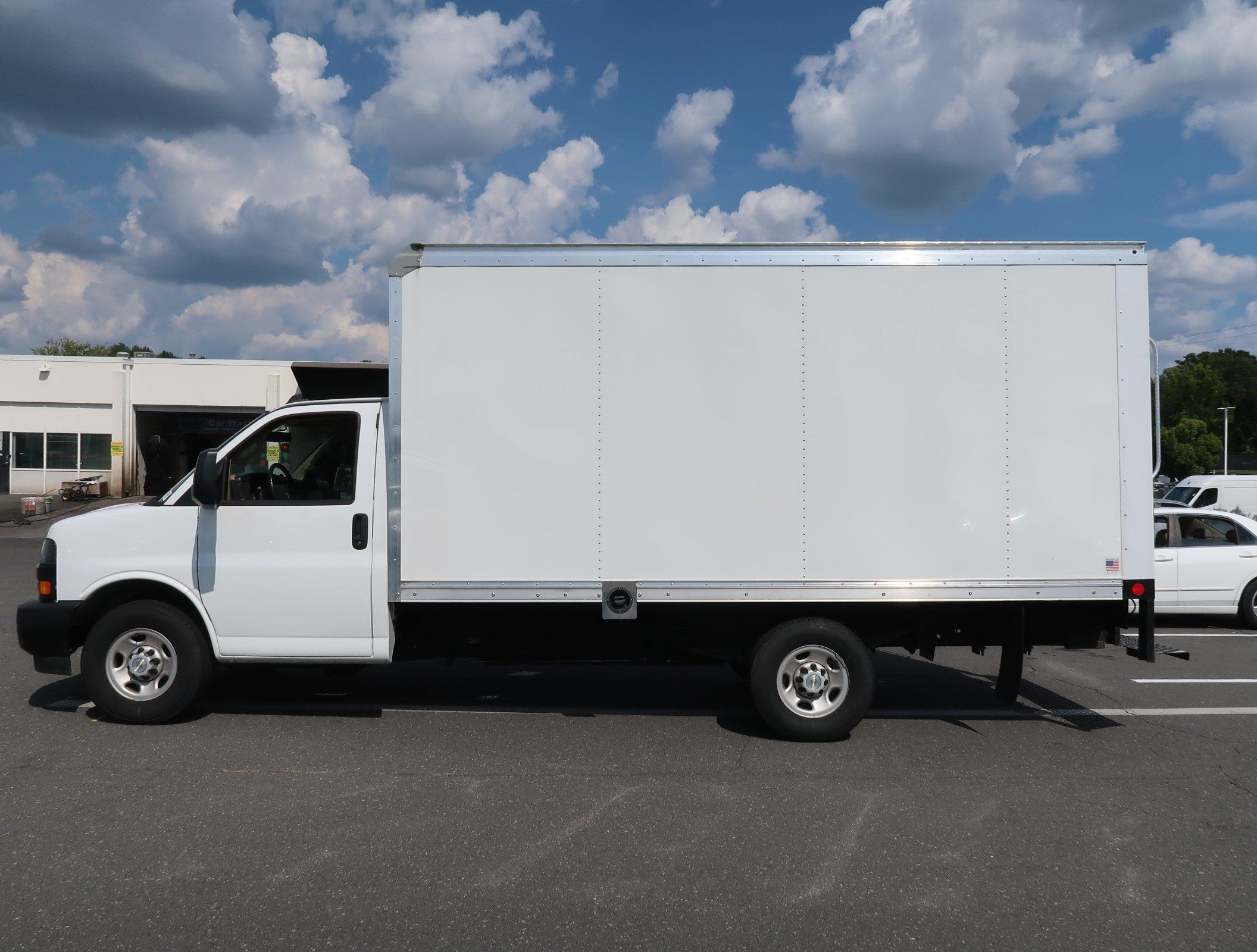 Used 2023 Chevrolet Express 3500 w/ Power Convenience Package RWD image 8