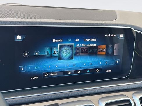 Used 2022 Mercedes-Benz GLS 450 4MATIC image 15