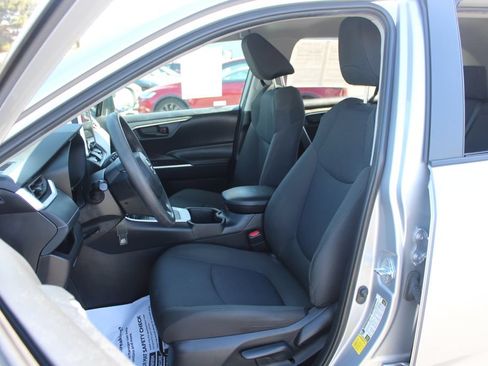 Used 2024 Toyota RAV4 LE AWD/4WD image 12