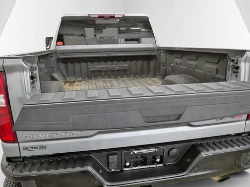 Used 2024 Chevrolet Silverado 2500 ZR2 w/ Technology Package AWD/4WD image 38