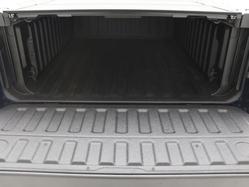 Used 2023 RAM 1500 Laramie AWD/4WD image 11