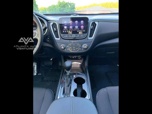 Used 2024 Chevrolet Malibu LT image 19