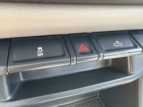 Used 2020 Chevrolet Colorado W/T RWD image 29