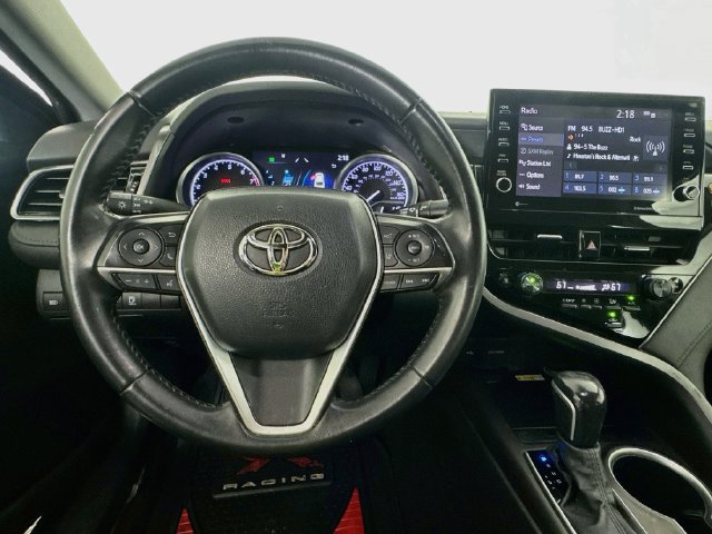 Used 2022 Toyota Camry XLE FWD image 10