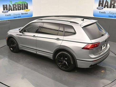 Used 2023 Volkswagen Tiguan SE R-Line FWD image 25
