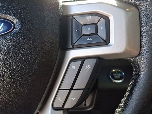 Used 2016 Ford F150 Lariat image 22