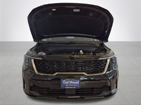 Used 2025 Kia Sorento EX AWD/4WD image 4