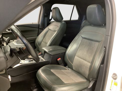 Certified 2022 Ford Explorer Timberline AWD/4WD image 8