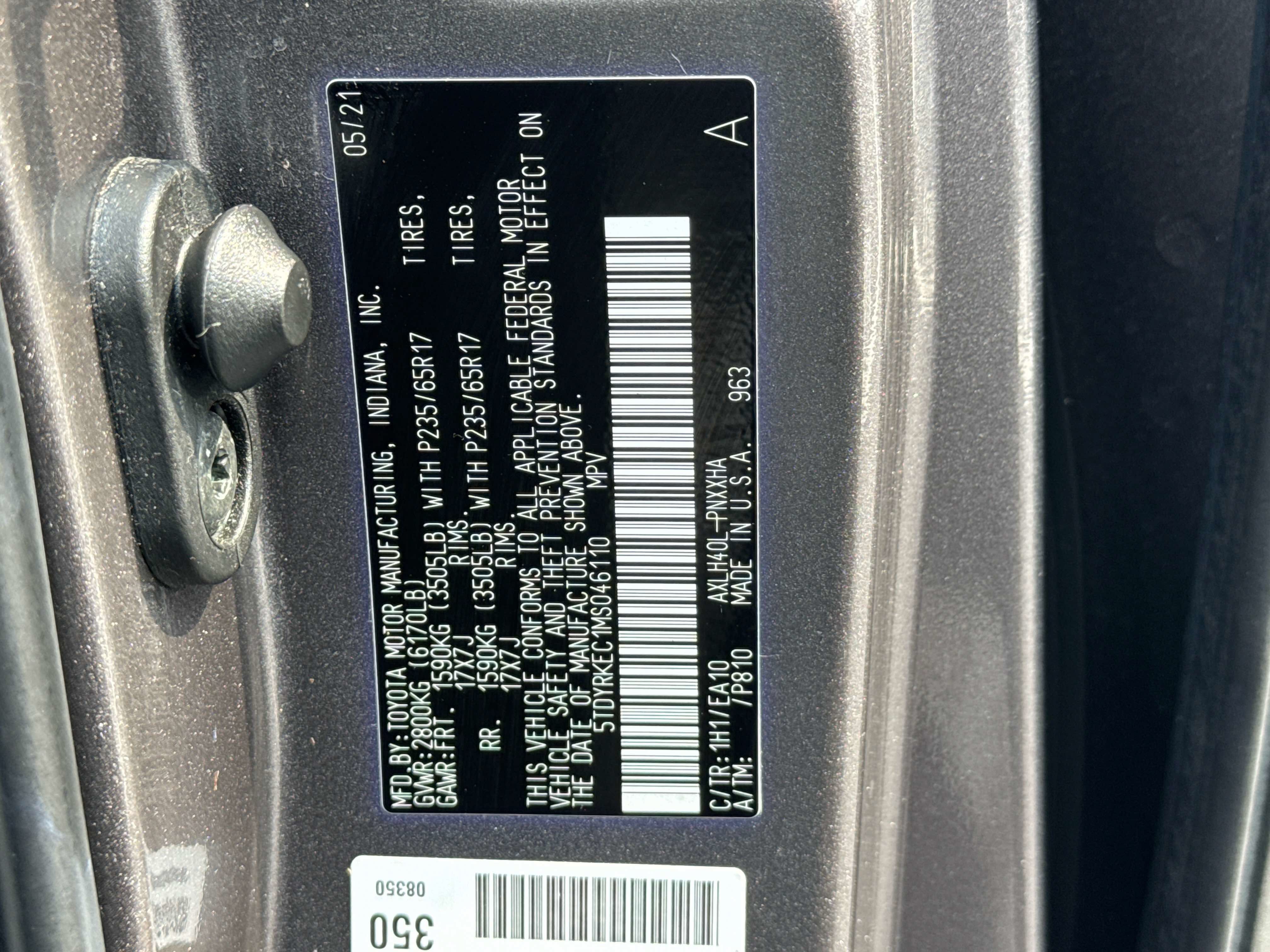 Used 2021 Toyota Sienna XLE FWD image 32