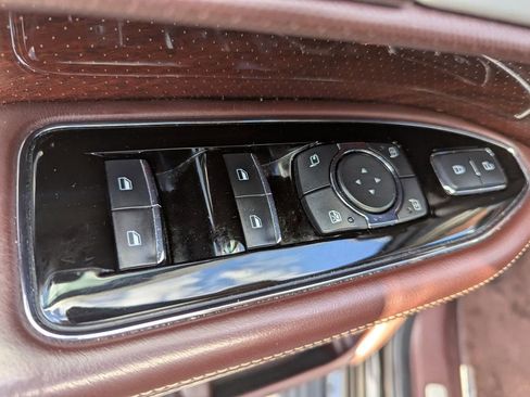 Used 2021 Lincoln Navigator Black Label image 18