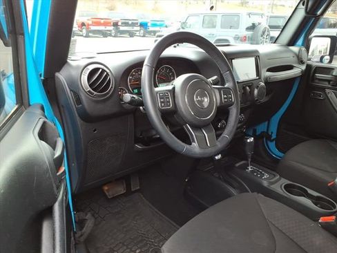 Used 2018 Jeep Wrangler Sport image 14