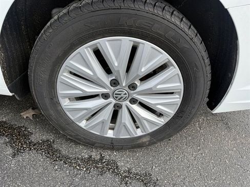 Used 2019 Volkswagen Jetta S image 29