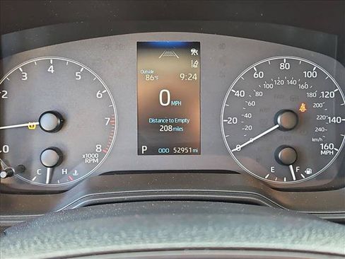 Used 2024 Toyota Corolla LE FWD image 3