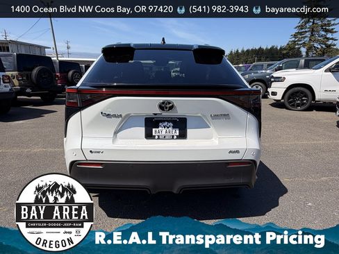 Used 2024 Toyota bZ4X AWD w/ Weather Package image 5