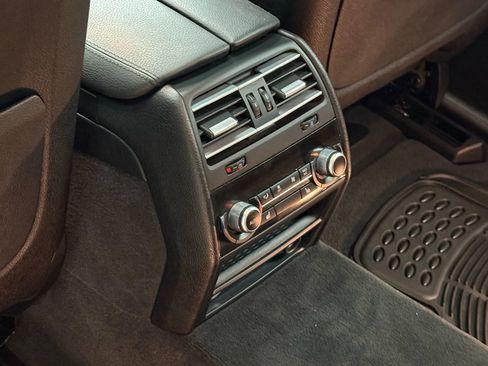 Used 2015 BMW 740Li xDrive image 33