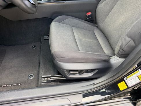 Used 2025 Toyota Camry LE w/ Convenience Package FWD image 18