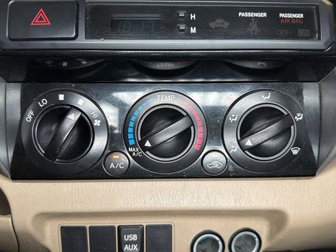 Used 2013 Toyota Tacoma Base w/ SR5 Pkg image 28