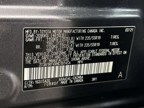 Used 2021 Toyota RAV4 XLE Premium image 30