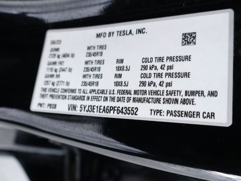 Used 2023 Tesla Model 3 Standard Range RWD image 38