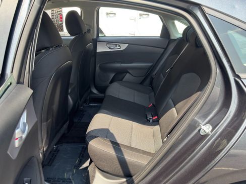 Used 2024 Kia Forte LX FWD image 33