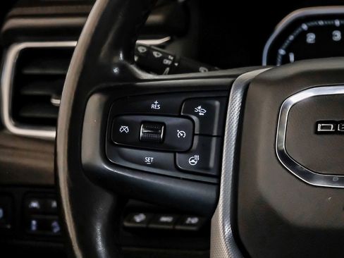 Used 2021 GMC Yukon Denali w/ Denali Premium Package image 15