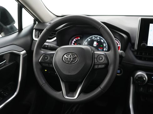 Used 2025 Toyota RAV4 XLE w/ Convenience Package image 14