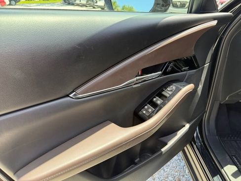 Used 2023 MAZDA CX-30 AWD 2.5 S w/ Premium Package image 12