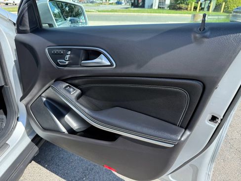 Used 2019 Mercedes-Benz GLA 250 4MATIC image 27