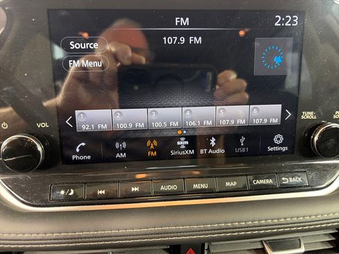 Used 2023 Nissan Rogue SL w/ SL Premium Package AWD/4WD image 23