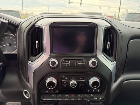 Used 2019 GMC Sierra 1500 SLT image 33