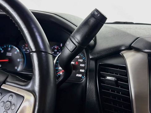 Used 2018 GMC Yukon Denali AWD/4WD image 17