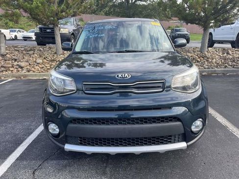 Used 2017 Kia Soul + FWD image 6