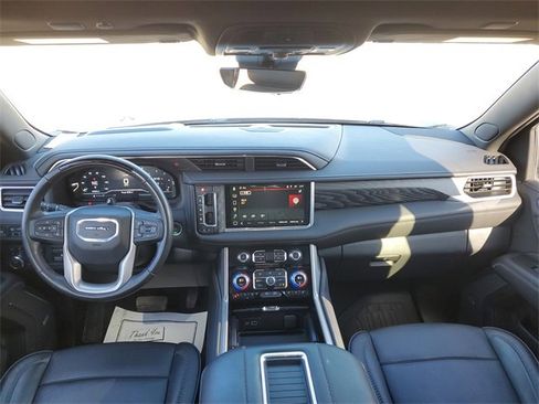 Used 2024 GMC Yukon Denali w/ Advanced Technology Package image 22