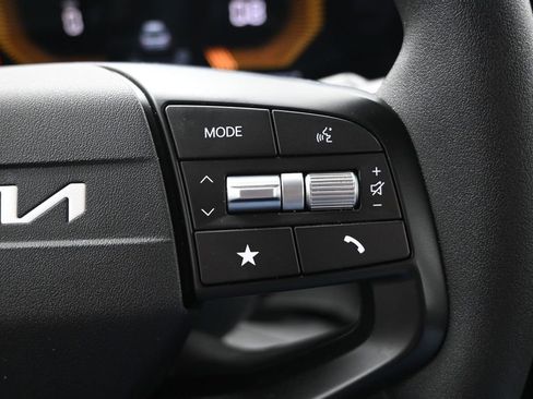 New 2025 Kia K4 FWD image 25