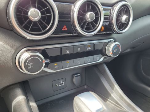 Used 2020 Nissan Sentra S FWD image 9
