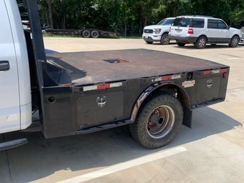 Used 2018 Ford F350 XL w/ Power Equipment Group AWD/4WD image 2