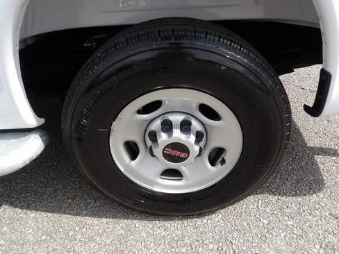 Used 2025 GMC Savana 2500 w/ Driver Convenience Package RWD image 49